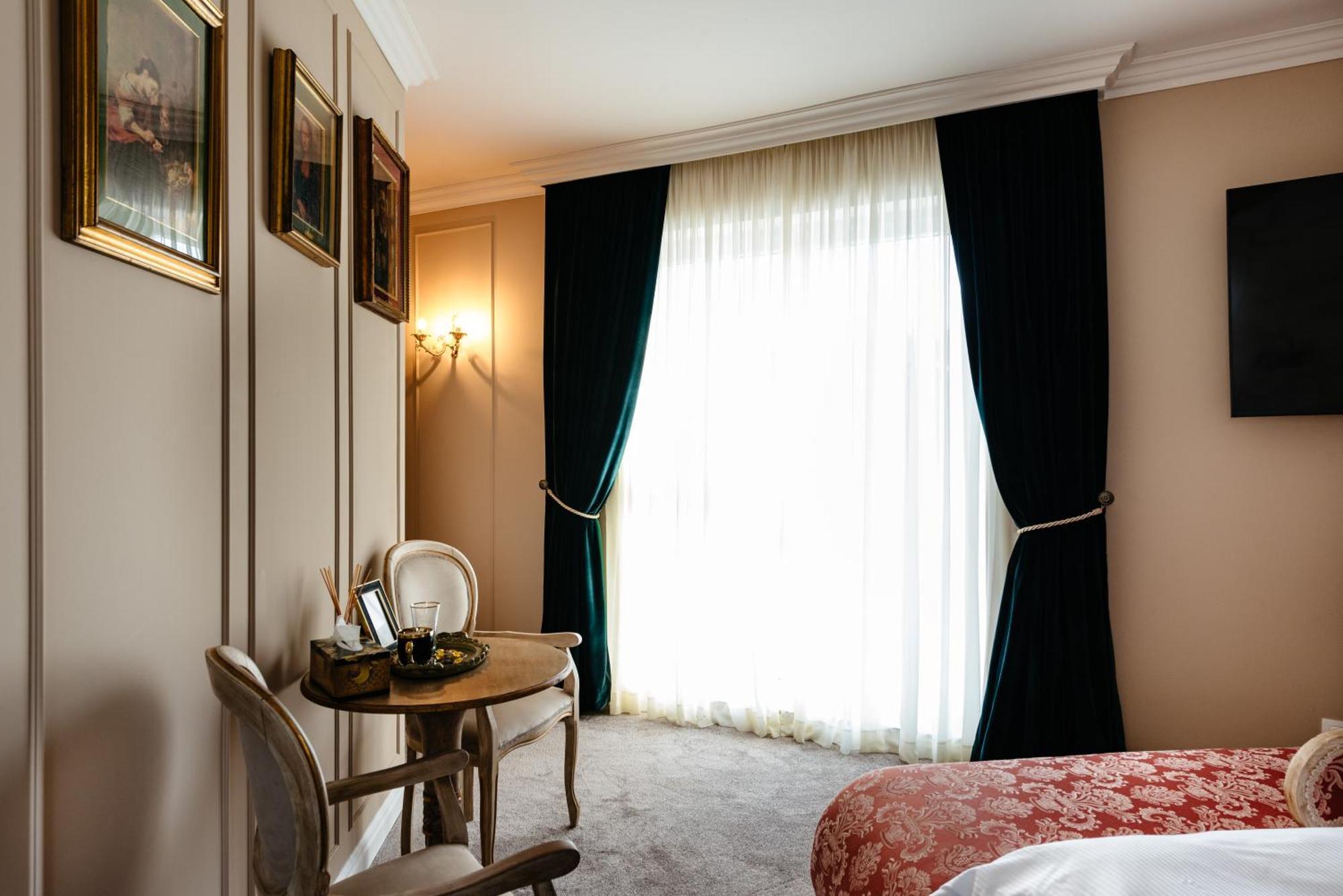 קלוז'-נאפוקה Ateneea Luxury Rooms מראה חיצוני תמונה